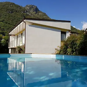 https://casa-emilia-dongo-22014.it-lombardy.com